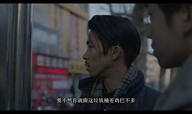 大象席地而坐 圖1