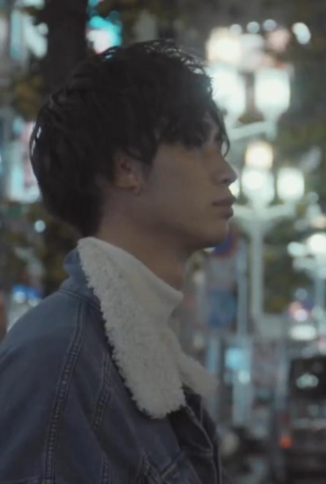 販賣「愛」的男子們
