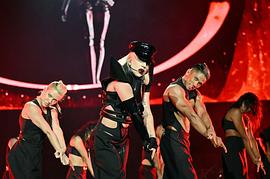 Lady Gaga：神彩巡回演唱会 图2
