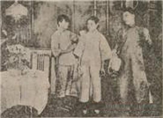 一步之遥改编自