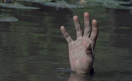 电影魔鬼湖1981年拍的 图2
