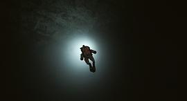 一部山洞潜水的电影 图3