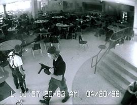 1999科伦拜校园枪击案 图3
